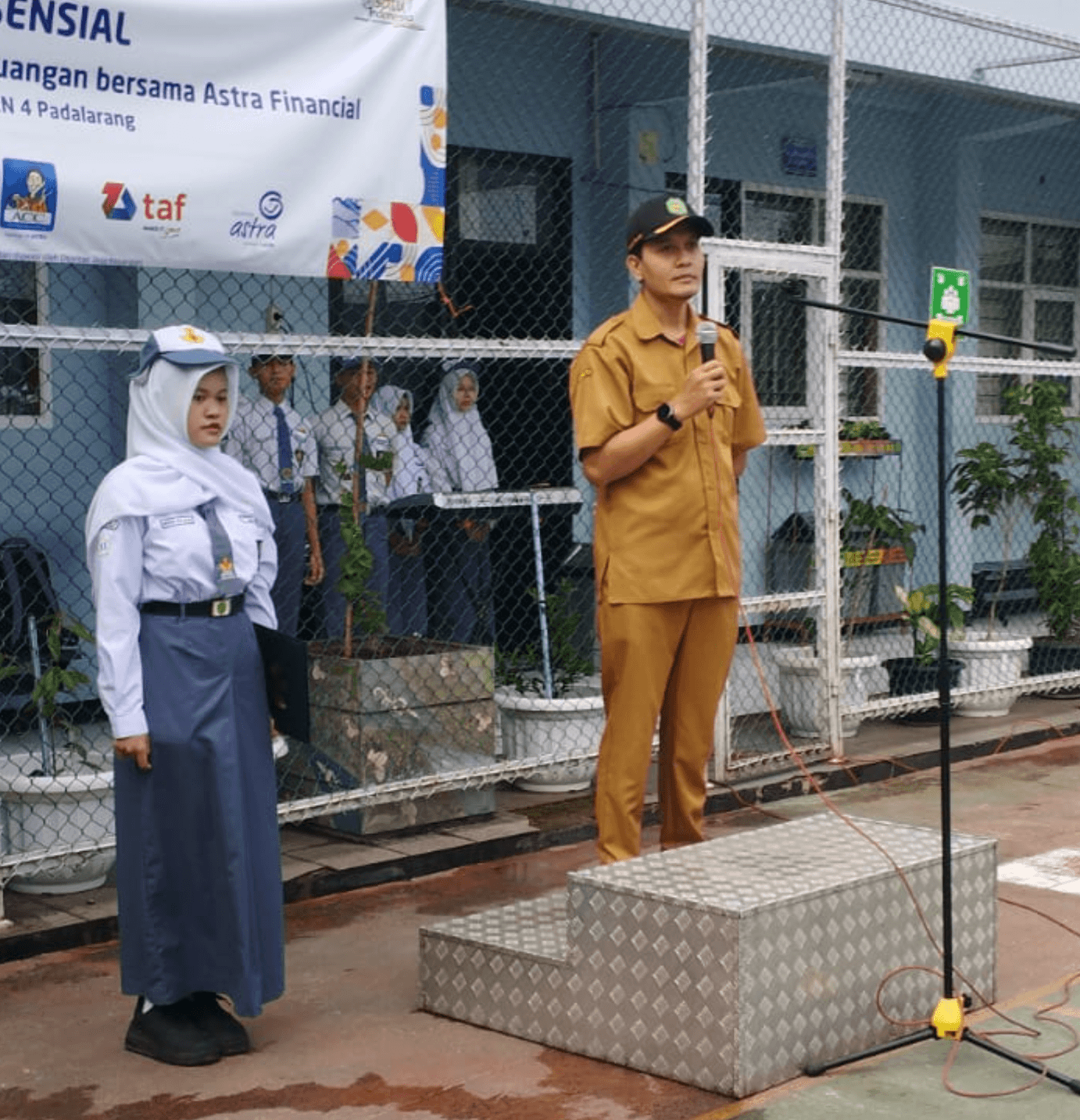 Dua Kunci Sukses di Dunia Kerja